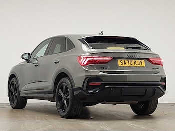 Used Audi Q3 2020 for sale - 76983178: Photo