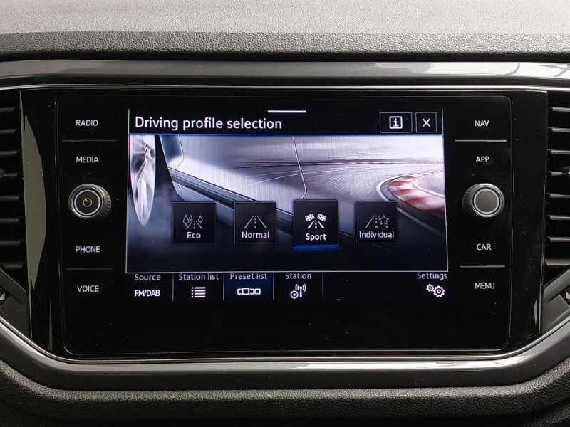 Used Volkswagen T-Roc 2021 for sale - 76613721: Photo 17