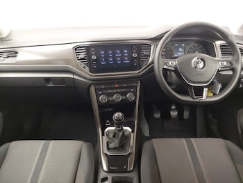 Used Volkswagen T-Roc 2019 for sale - 75964188: Photo