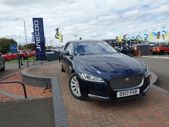 Used Jaguar XF 2017 for sale - 79817039: Photo
