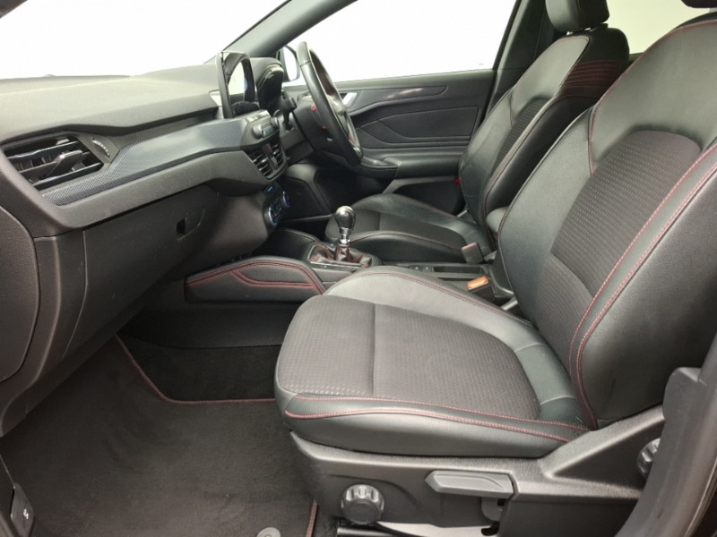 Used Ford Focus 2019 for sale - 76970269: Photo 5