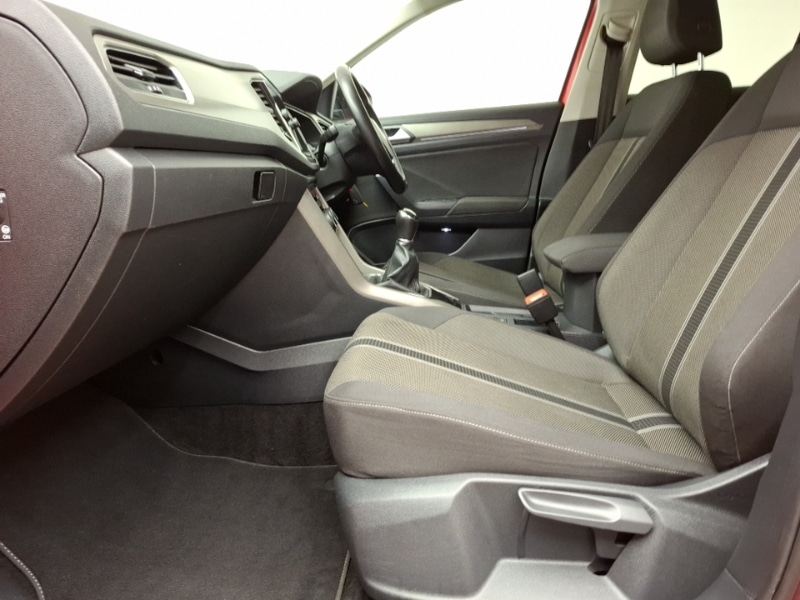 Used Volkswagen T-Roc 2021 for sale - 76560481: Photo 5