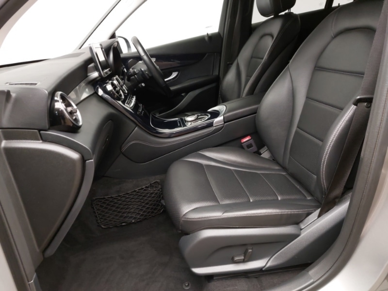 Used Mercedes-Benz GLC 2018 for sale - 76543390: Photo 5