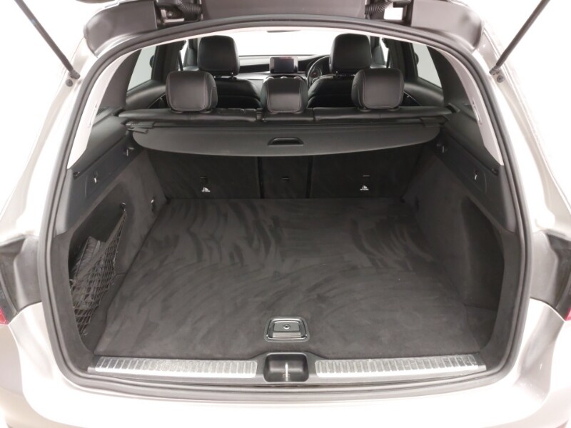 Used Mercedes-Benz GLC 2018 for sale - 76543390: Photo 8