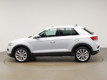 Used Volkswagen T-Roc 2020 for sale - 78490302: Photo
