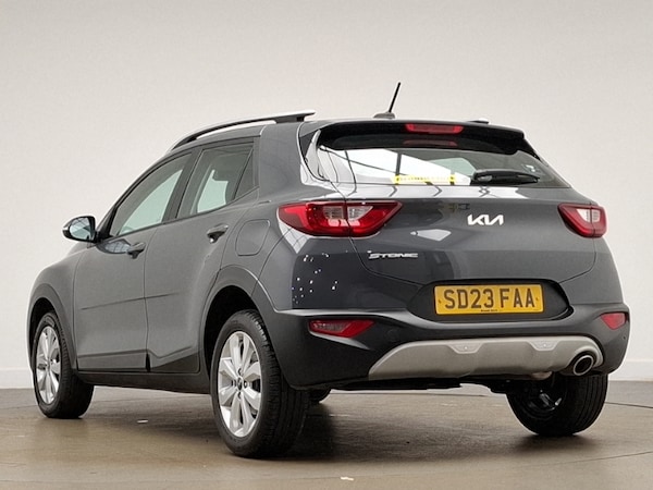 Used Kia Stonic 2023 for sale - 76258495: Photo 3