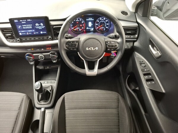 Used Kia Stonic 2023 for sale - 76258495: Photo 7