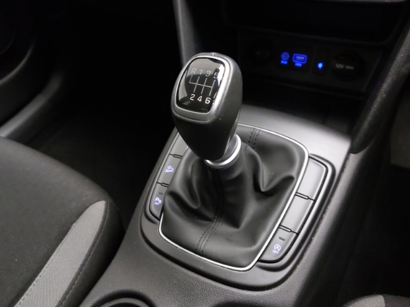 Used Hyundai KONA 2018 for sale - 76408147: Photo 15