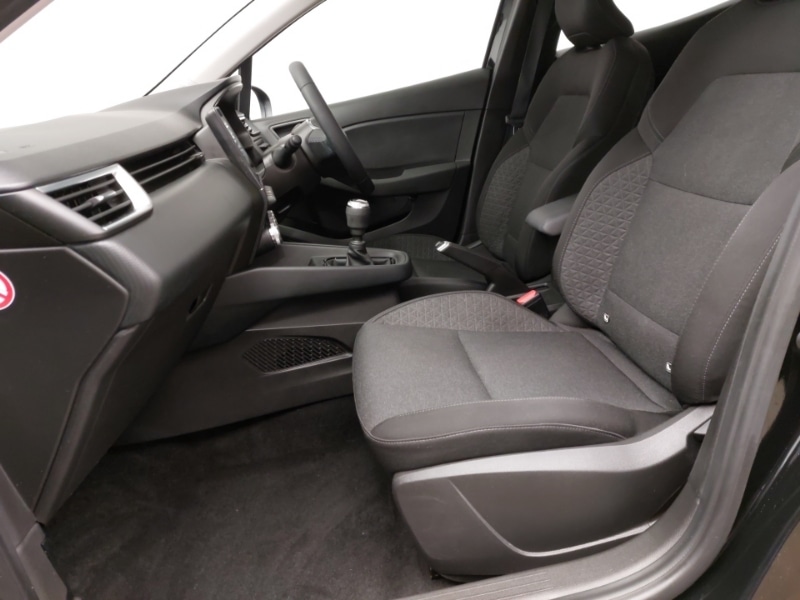 Used Renault Clio 2021 for sale - 76383889: Photo 5