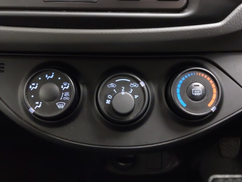 Used Toyota Yaris 2017 for sale - 77947431: Photo 15