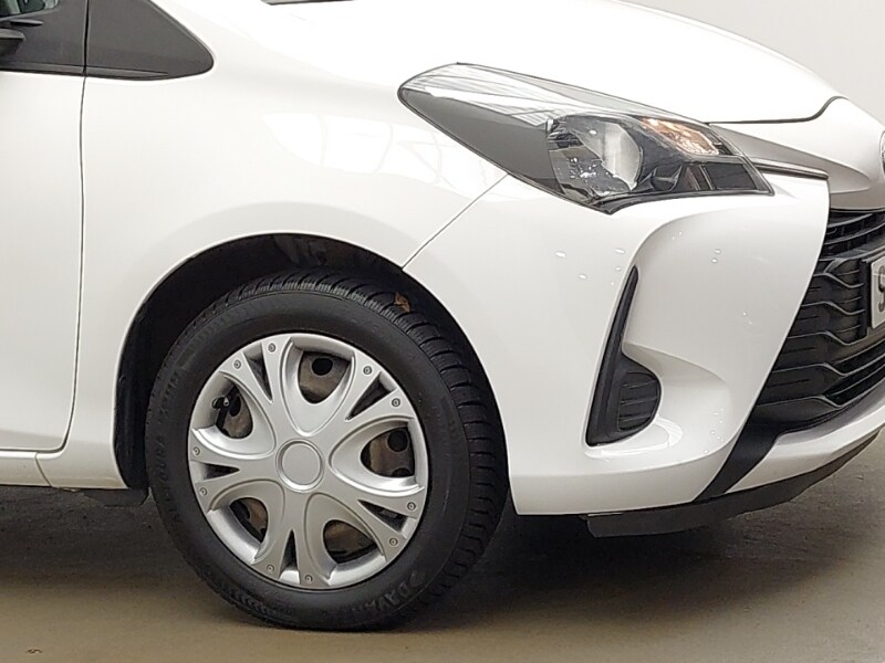 Used Toyota Yaris 2017 for sale - 77947431: Photo 9