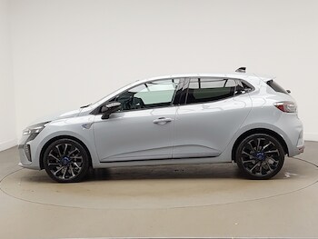 Used Renault Clio 2024 for sale - 77433778: Photo