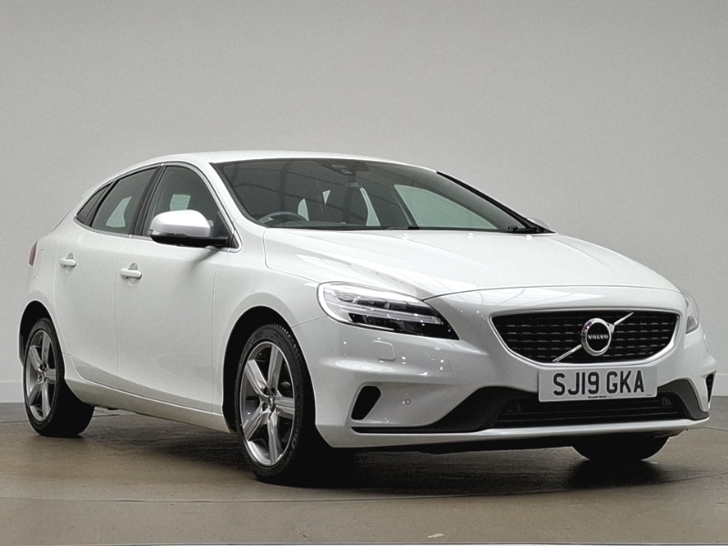 Used Volvo V40 2019 for sale - 77024411: Photo 1
