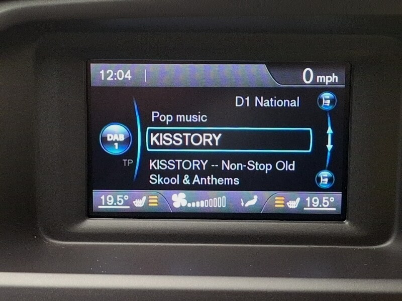 Used Volvo V40 2019 for sale - 77024411: Photo 10