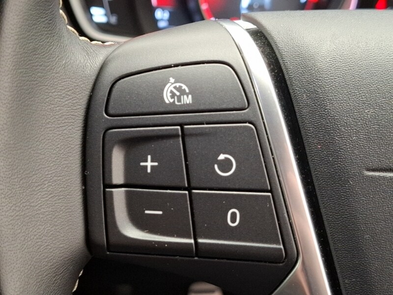 Used Volvo V40 2019 for sale - 77024411: Photo 16