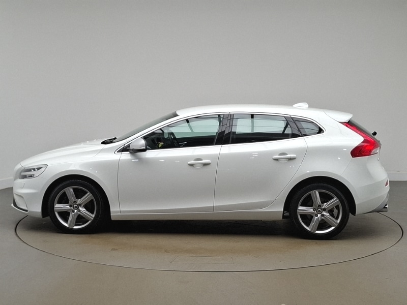 Used Volvo V40 2019 for sale - 77024411: Photo 4