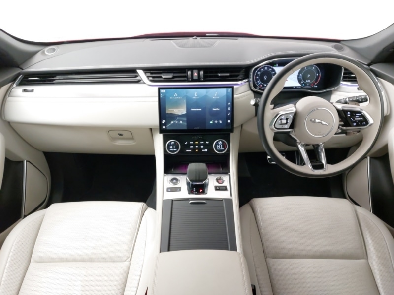 Used Jaguar F-Pace 2023 for sale - 76478584: Photo 2