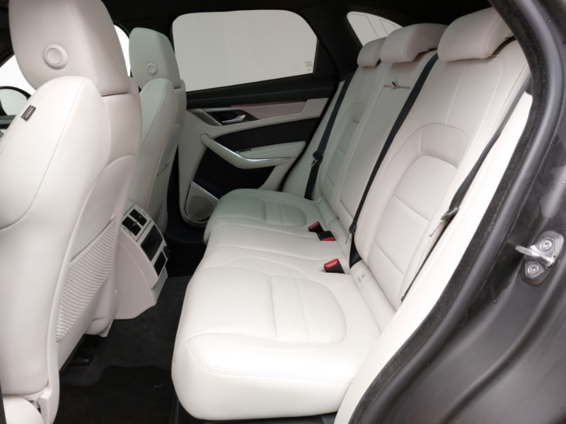 Used Jaguar F-Pace 2023 for sale - 76478584: Photo 6