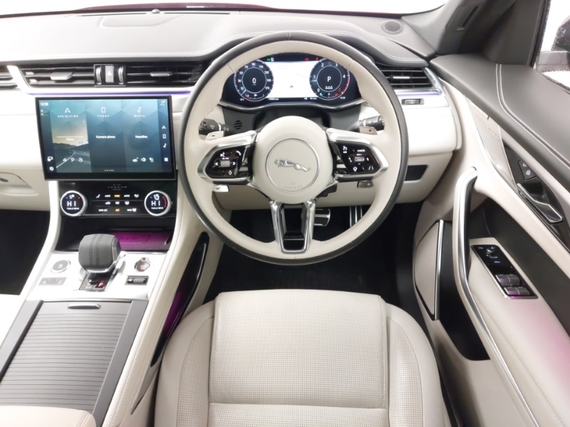 Used Jaguar F-Pace 2023 for sale - 76478584: Photo 7