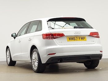 Used Audi A3 2018 for sale - 77149743: Photo