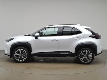 Used Toyota Yaris Cross 2024 for sale - 78114081: Photo