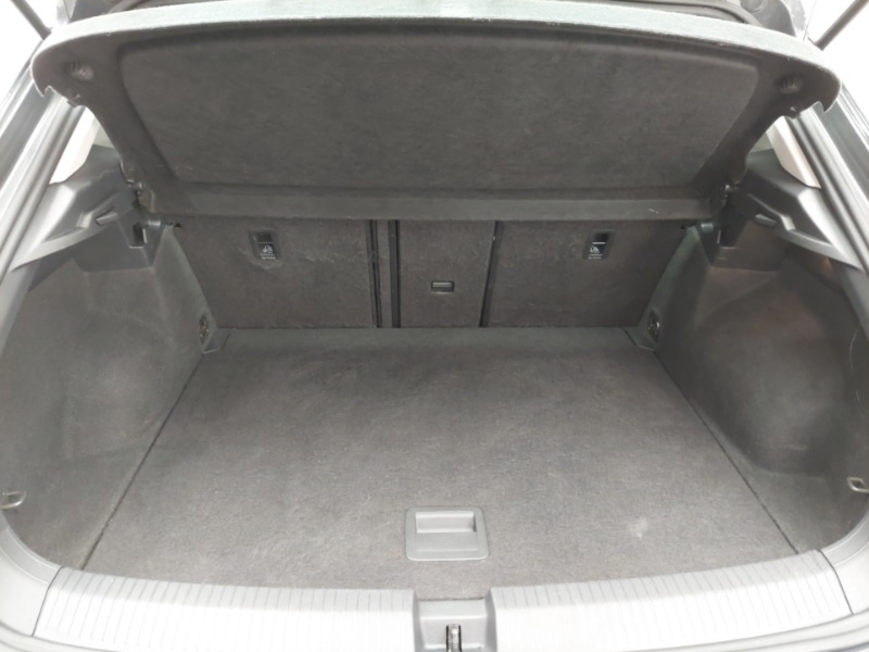 Used Volkswagen T-Roc 2019 for sale - 76644203: Photo 8