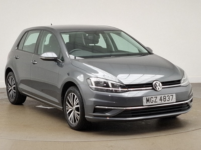 Used Volkswagen Golf 2018 for sale - 77678112: Photo 1