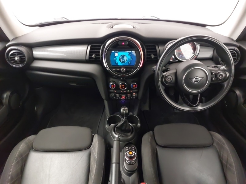 Used MINI Hatch 2019 for sale - 77605921: Photo 2