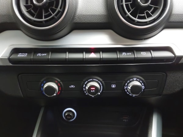 Used Audi Q2 2019 for sale - 76301637: Photo 15