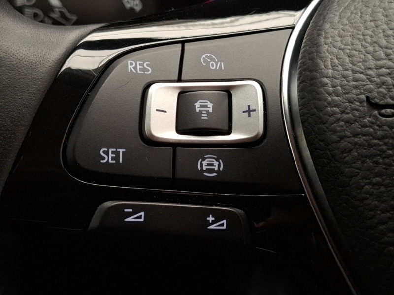 Used Volkswagen T-Roc 2019 for sale - 76464800: Photo 18