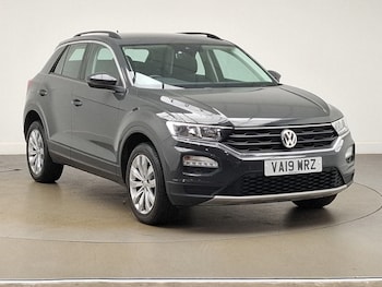 Used Volkswagen T-Roc 2019 for sale - 76464800: Photo