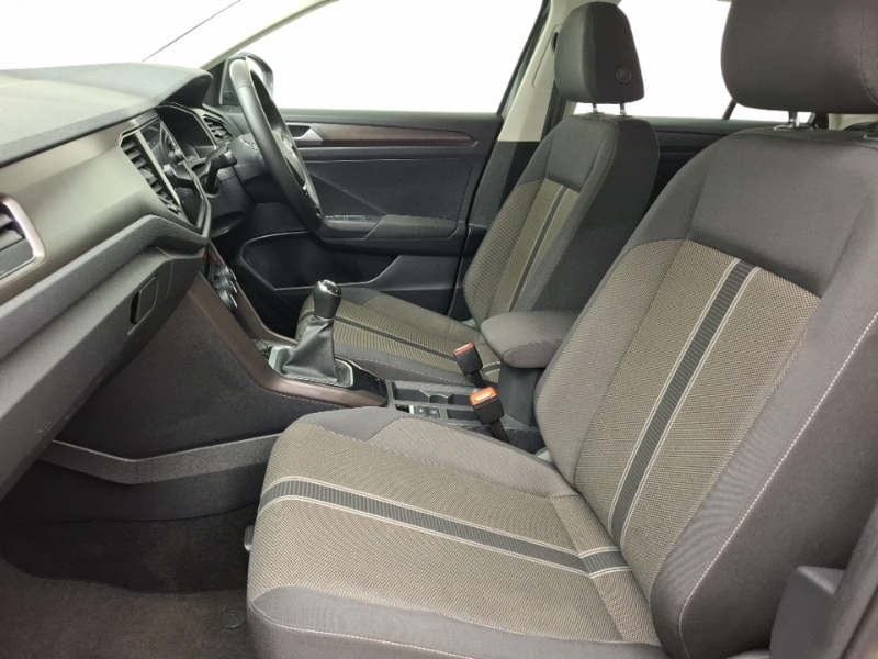 Used Volkswagen T-Roc 2019 for sale - 76464800: Photo 5