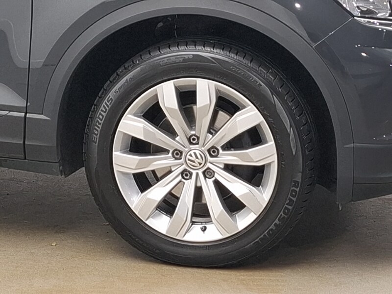 Used Volkswagen T-Roc 2019 for sale - 76464800: Photo 9