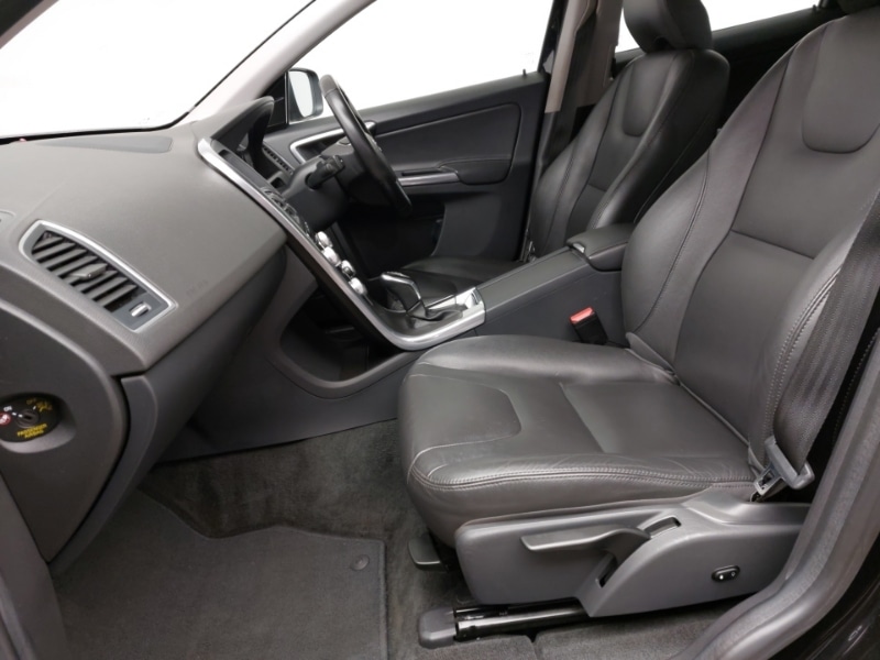 Used Volvo XC60 2016 for sale - 77419000: Photo 5