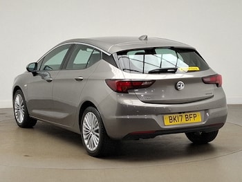 Used Vauxhall Astra 2017 for sale - 77751106: Photo