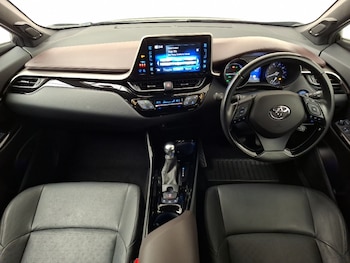 Used Toyota C-HR 2019 for sale - 79432859: Photo