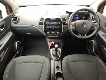 Used Renault Captur 2019 for sale - 78515629: Photo