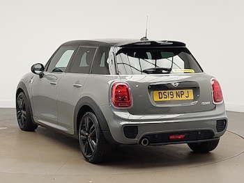 Used MINI Hatch 2019 for sale - 77623307: Photo