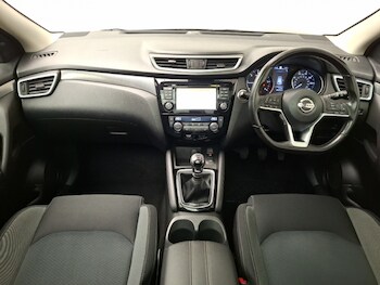 Used Nissan Qashqai 2018 for sale - 76851655: Photo