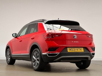 Used Volkswagen T-Roc 2021 for sale - 76358680: Photo
