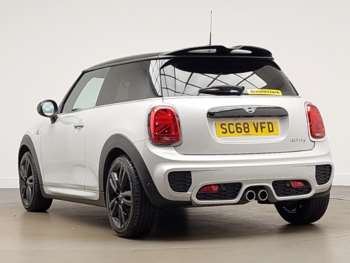 Used MINI Hatch 2019 for sale - 74940395: Photo
