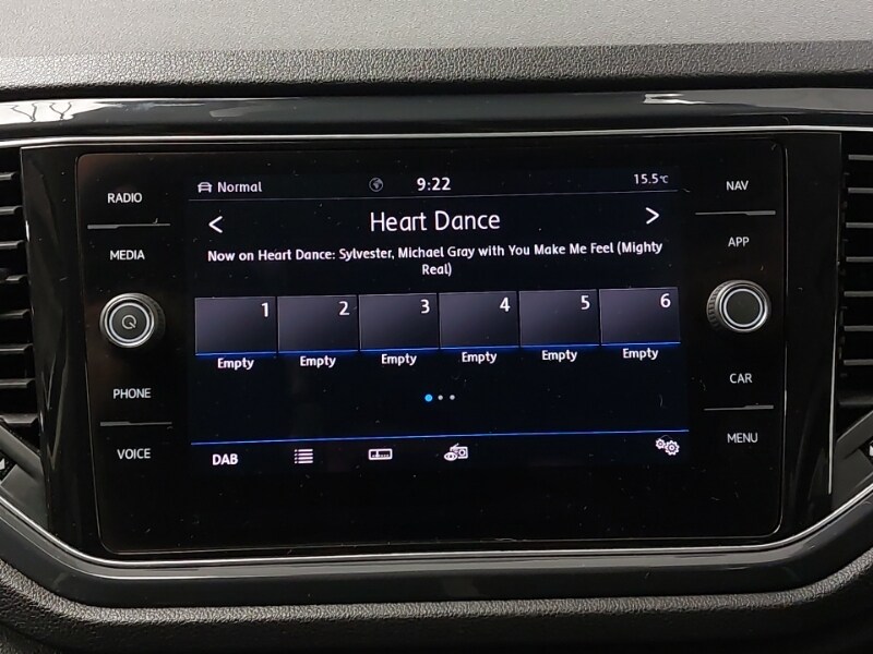 Used Volkswagen T-Roc 2018 for sale - 76543404: Photo 10