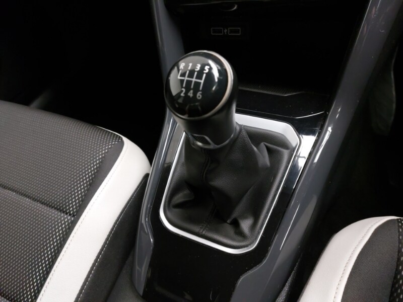 Used Volkswagen T-Roc 2018 for sale - 76543404: Photo 15