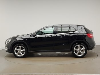 Used Mercedes-Benz GLA 2017 for sale - 76736982: Photo