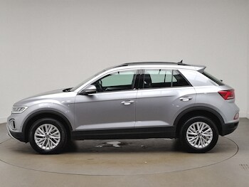 Used Volkswagen T-Roc 2022 for sale - 75583780: Photo