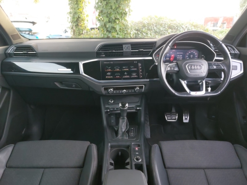 Used Audi Q3 2021 for sale - 76672781: Photo 2