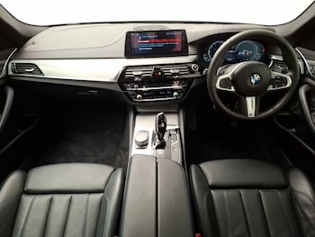 Used BMW 5 Series 2018 for sale - 76354361: Photo