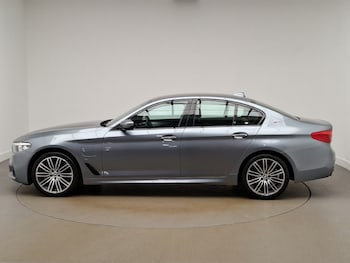 Used BMW 5 Series 2018 for sale - 76354361: Photo