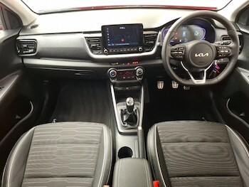 Used Kia Stonic 2024 for sale - 77343134: Photo