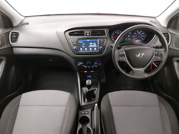Used Hyundai i20 2018 for sale - 79144085: Photo